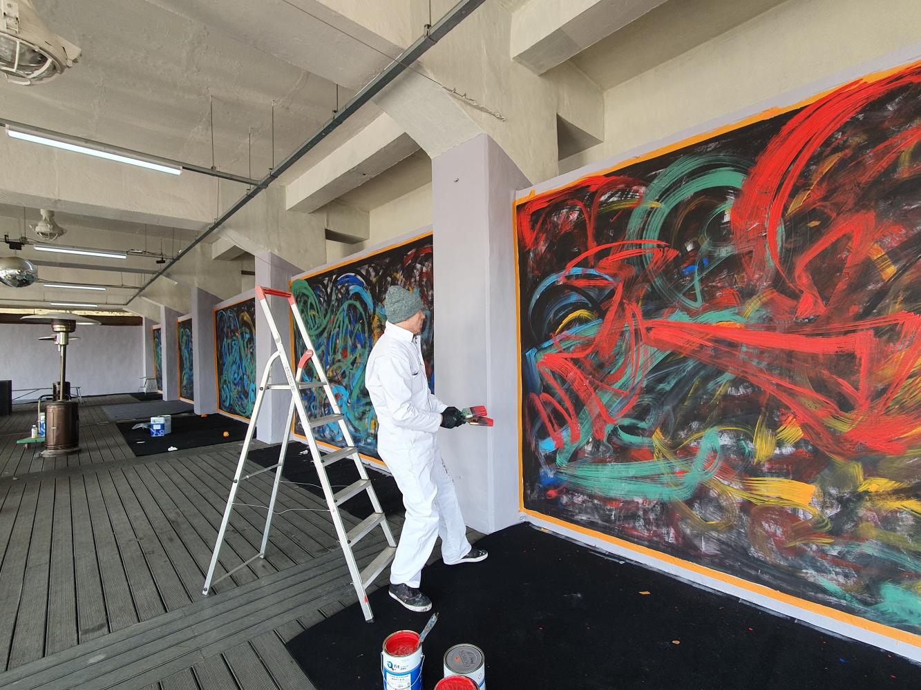 Day two of the mural, December 18th, 2019
